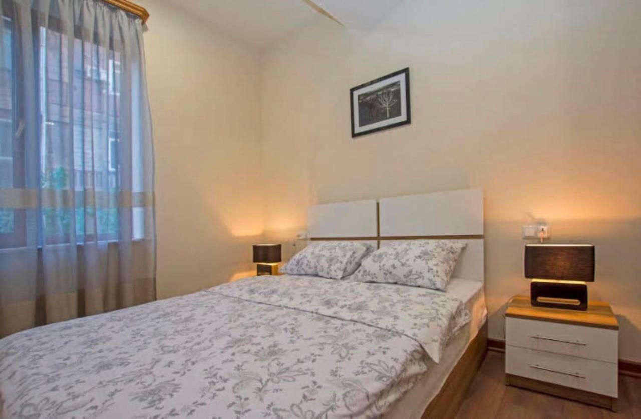 Boutique Apartment เยเรวาน ภายนอก รูปภาพ