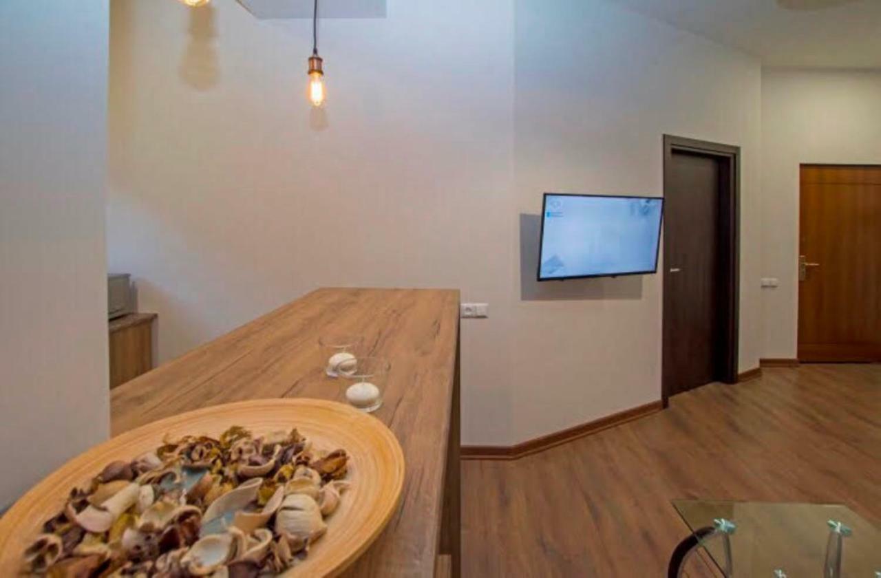 Boutique Apartment เยเรวาน ภายนอก รูปภาพ